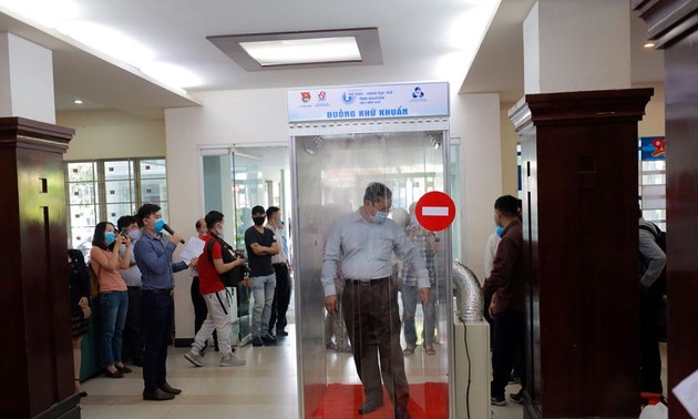 Covid-19: Ho Chi Minh Stadt stellt Desinfektionskammer vor