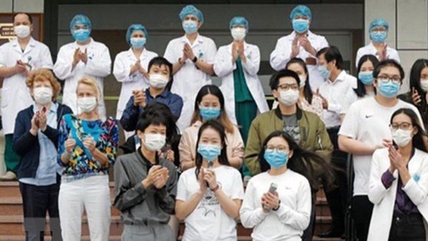 Ausländische Staatsbürger in Vietnam bedanken sich bei vietnamesischem Gesundheitswesen