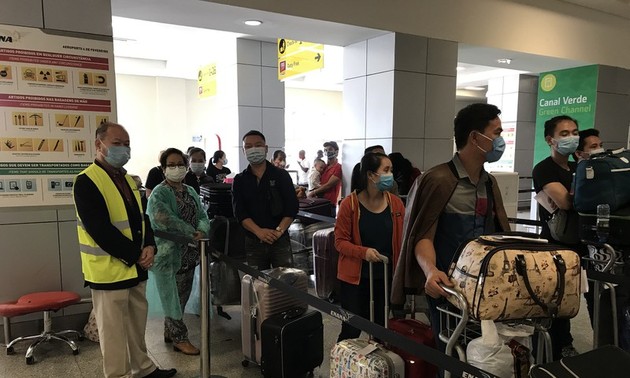 Rückholflug für 309 vietnamesische Staatsbürger in Angola
