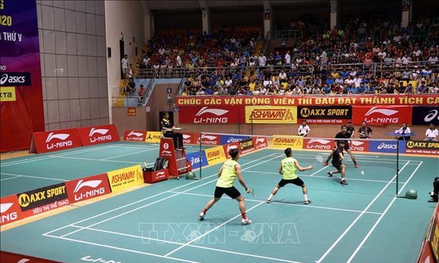  Hanoi-Herrenmannschaft gewinnt Meistertitel des nationalen Badminton-Turniers 2020