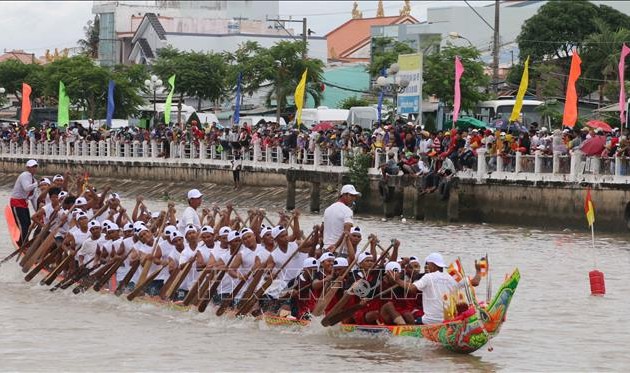 Abschluss des Ghe Ngo-Bootsrennens im Mekong-Delta