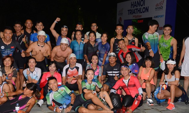 Erster Hanoi Triathlon: Spielplatz für Schwimmen, Radfahren und Laufen