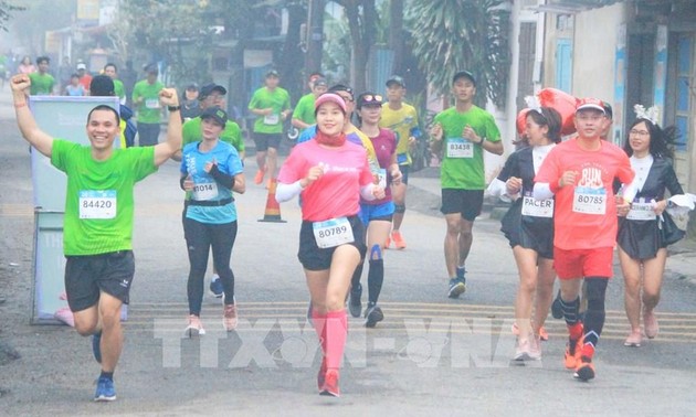Mehr als 4.500 Läufer nehmen an Marathonlauf Hue 2020 teil