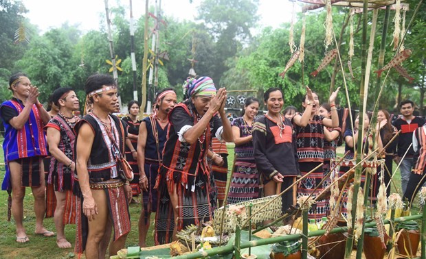 Wiederbelebung des Rituals “Dorf in Festen” der Volksgruppen im Hochland Tay Nguyen