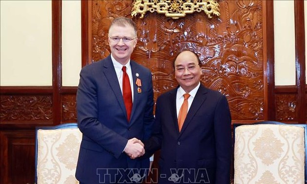 Staatspräsident Nguyen Xuan Phuc empfängt US-Botschafter Daniel Kritenbrink