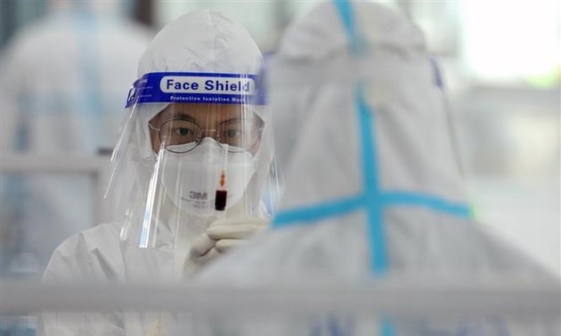 Anzahl der Covid-19-Infektions- und Todesfälle in Vietnam sinkt weiter