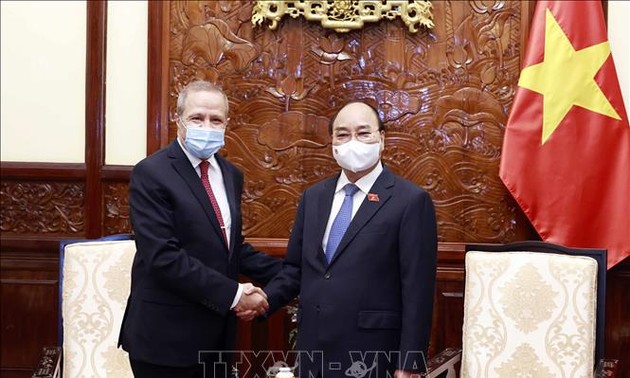 Staatspräsident Nguyen Xuan Phuc empfängt den algerischen Botschafter