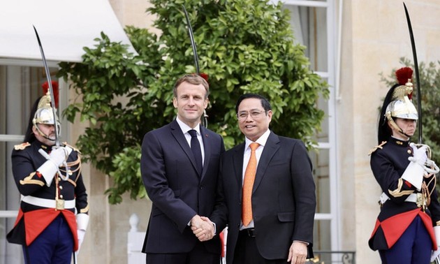 Weitere Verbesserung der strategischen Partnerschaft zwischen Vietnam und Frankreich