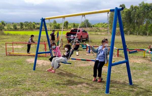 Spielplätze für Kinder in entlegenen Dörfern