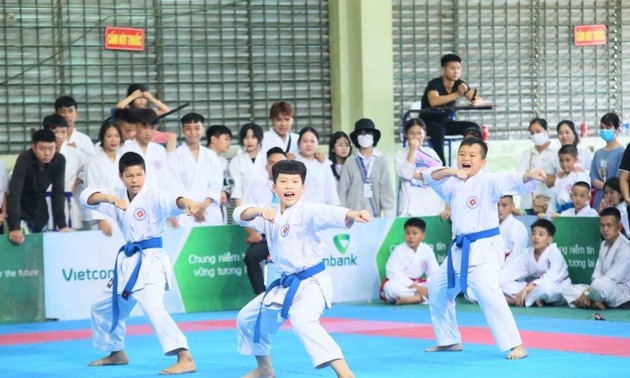 Das erste erweiterte Karate-Turnier in der Provinz Hung Yen 2022