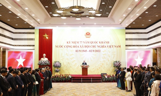 Staatspräsident Nguyen Xuan Phuc: Verwirklichung der Ambition für ein starkes Vietnam