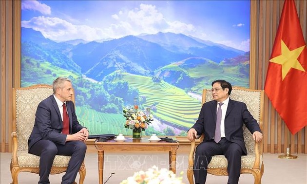 Premierminister Pham Minh Chinh empfängt den belarussischen Botschafter