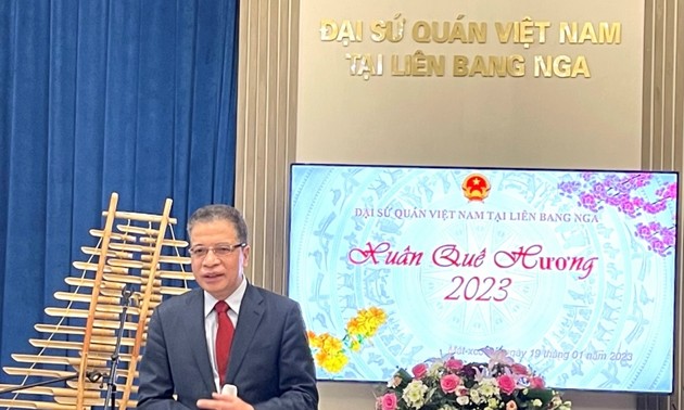 Vietnamesische Botschaft in Russland veranstaltet Frühlingstreffen 2023