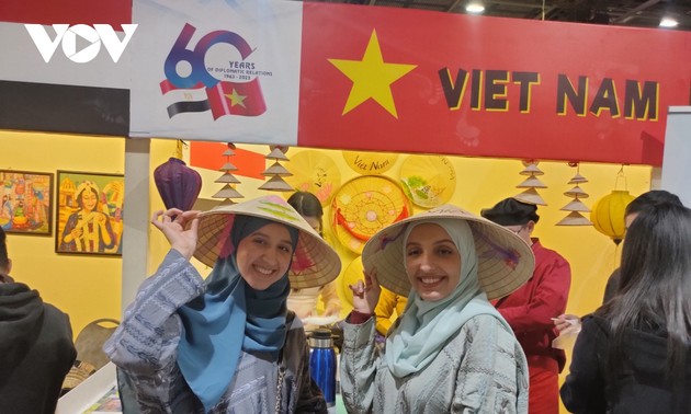 Vietnams Eindruck beim internationalen Sakia-Kulturfest in Ägypten