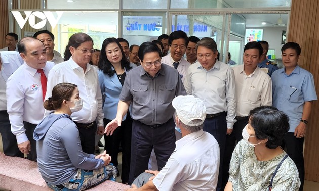 Premierminister besucht Krankenhaus in Khanh Hoa und SOS-Kinderdorf in Nha Trang