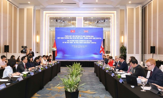 2. Sitzung der Handelskommission für UKVFTA in Hanoi