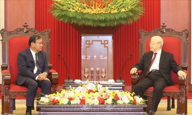 KPV-Generalsekretär Nguyen Phu Trong empfängt hochrangige Delegation aus Kambodscha