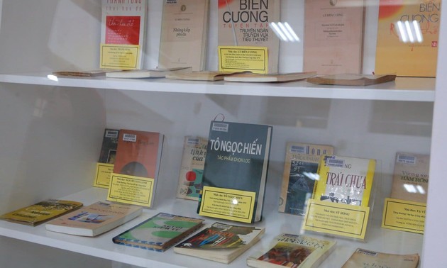 Ausstellung über den 70. Jahrestag der Arbeiterliteratur