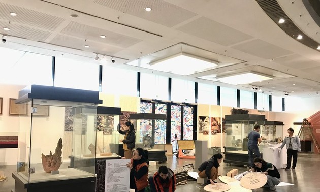 Ausstellung über das Jahr des Drachen im Hanoi-Museum