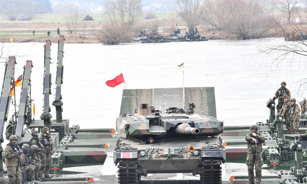 Polens Außenminister: NATO-Soldaten sind in der Ukraine präsent