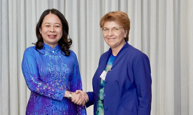 Vizestaatspräsidentin Vo Thi Anh Xuan trifft Spitzenpolitikerinnen aus der Schweiz und Lettland 