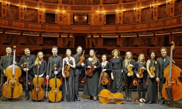 Frankreichs Orchester gibt „Die vier Jahreszeiten“-Konzert in Vietnam