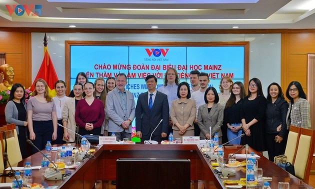 VOV-Vizeintendant Ngo Minh Hien empfängt Delegation der Hochschule Mainz