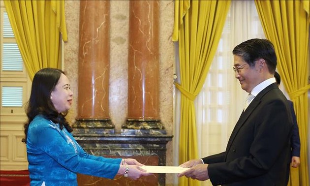 Interimsstaatspräsidentin Vo Thi Anh Xuan empfängt den neuen japanischen Botschafter