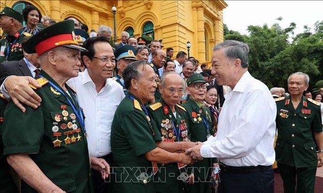 Staatspräsident To Lam fordert besseres Kümmern um Menschen mit Verdiensten für Revolution