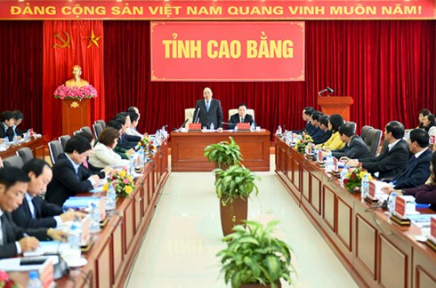 PM urges Cao Bang to become model for overcoming difficulties 