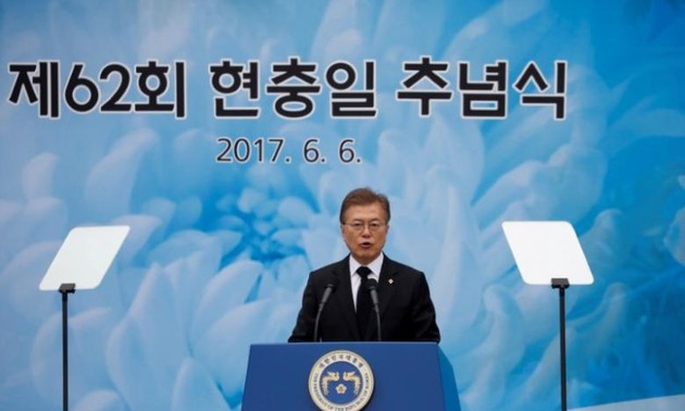 South Korea urges Pyongyang to return detainees 