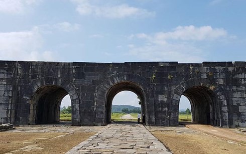US funds renovation of Ho Dynasty Citadel gate