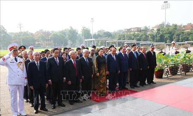 President HCM’s birth anniversary celebrated in Vietnam, abroad 