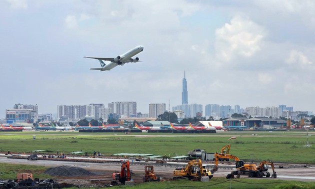 HCM city airport runway upgrade sees November finish