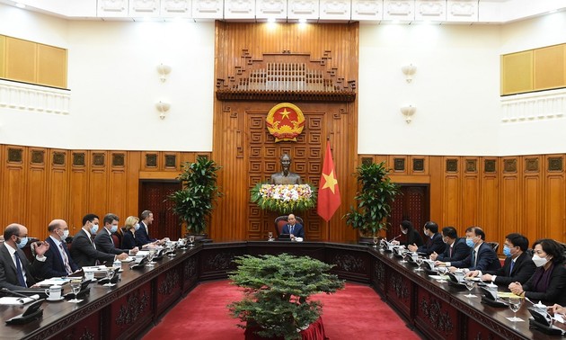 Vietnam’s forex policy does not aim at trade advantage, says PM  