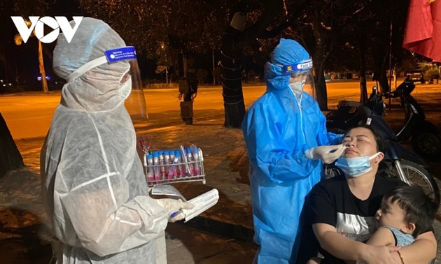 Vietnam records 402 new cases of COVID-19 on Tuesday 