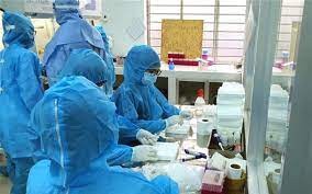 Vietnam reports 7,968 new COVID-19 infections Saturday