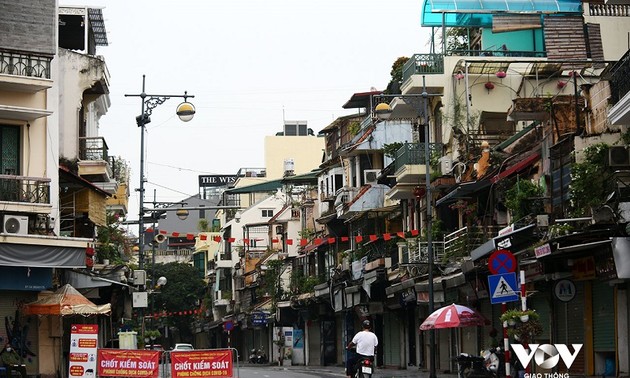 Hanoi to extend strict social distancing in high risk areas after September 6