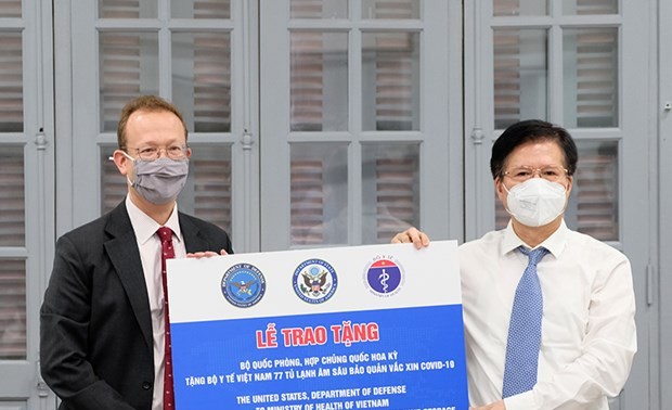 US donates ultra-low temperature freezers to Vietnam