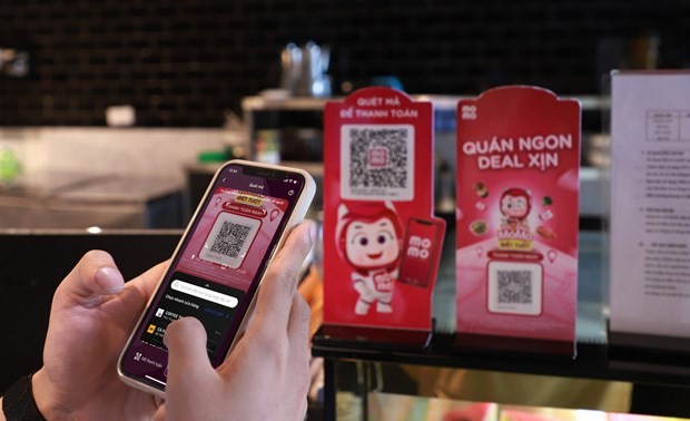 MoMo e-wallet raises 200 million USD