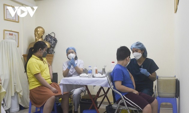 COVID-19 in Vietnam: New cases drop to 2,700 