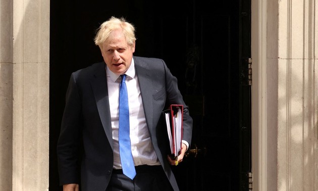 Boris Johnson quits as UK prime minister