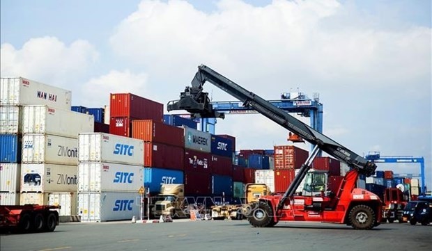 Trade surplus hits over 16.2 billion USD by mid-August