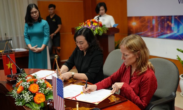 Vietnam, US ink MoU on digital trade activity