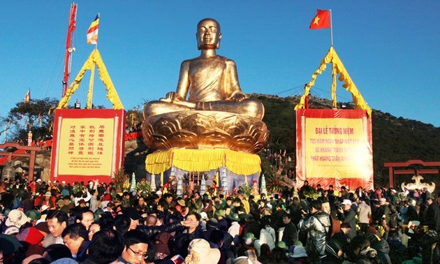 Yen Tu festival opens
