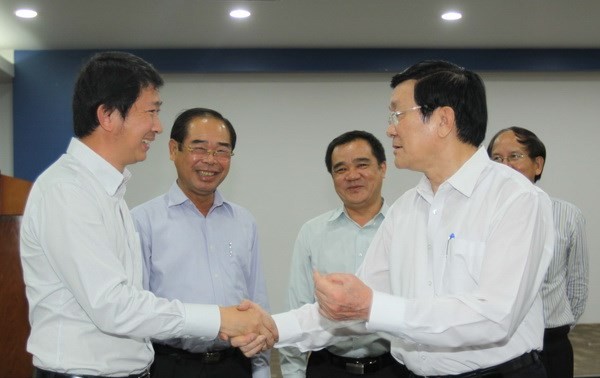 President Truong Tan Sang inspects industrial parks in Binh Duong 