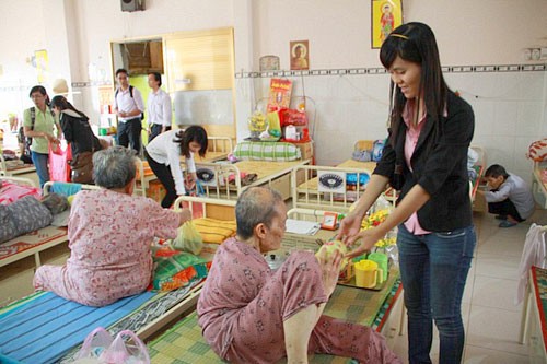 Le Minh Hung - a man of charity work