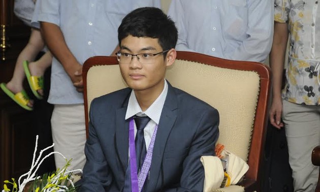 Vu Xuan Trung, a young talent in mathematics in Thai Binh