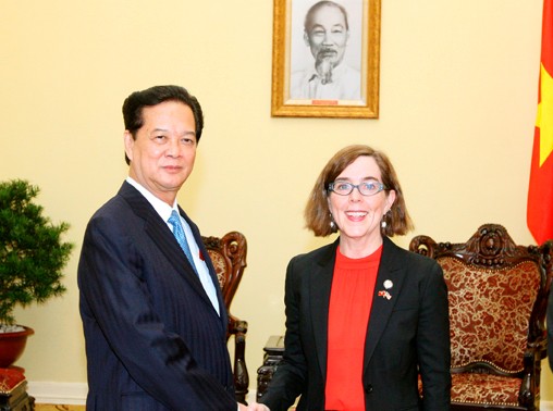PM: Vietnam is optimistic about future relations with the US