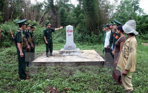 Chairmen of Vietnam-Laos border marker planting joint committee meet
